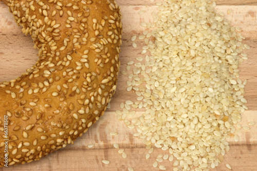 Close-up image of a bagel bread with sesame seeds