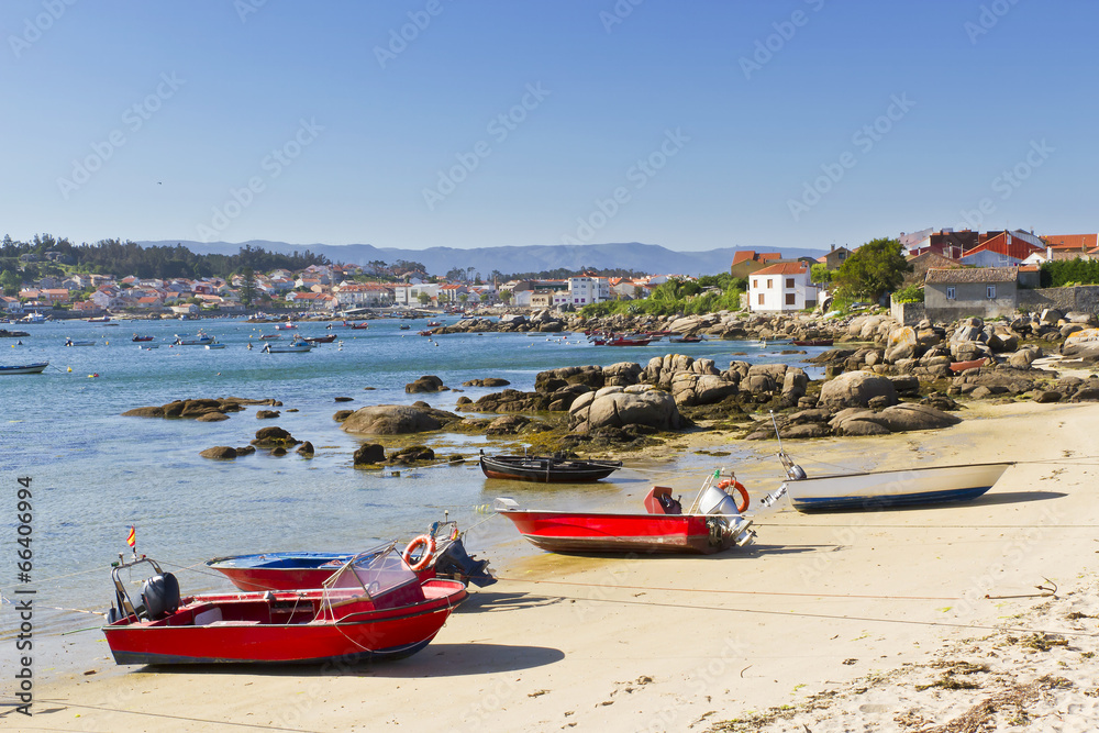 Fototapeta premium Fishing boats on the beach