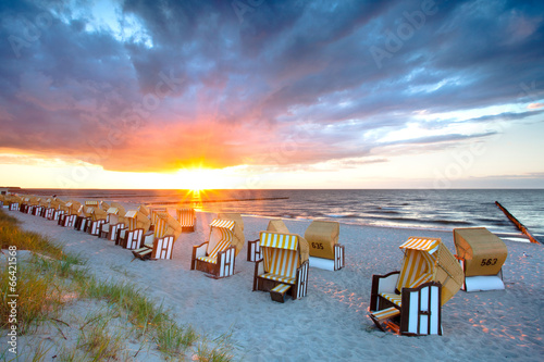 Strandk  rbe an der Ostsee