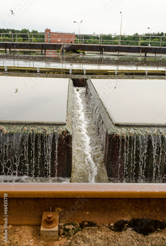 Primary radial settler at sewage water treatment