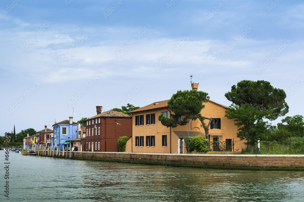 Fototapeta premium Multicolored houses in Venice