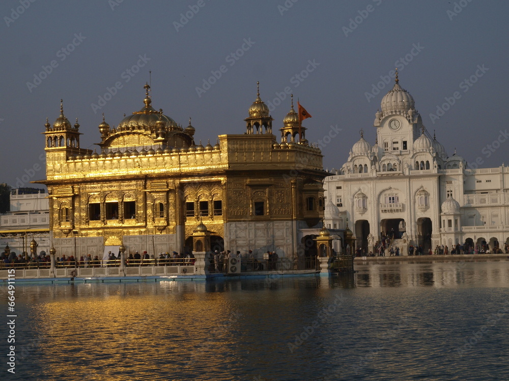 Golden Temple de los sijs en Amritsar