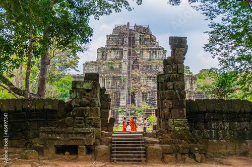 Monks Infront of Prasat Thom in Siem Reap, Cambodia