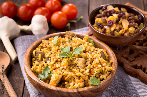 Pilaf with vegetables and raisins