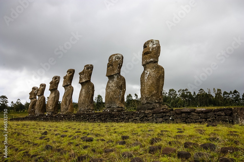Obraz na płótnie Easter Island Moai w salonie