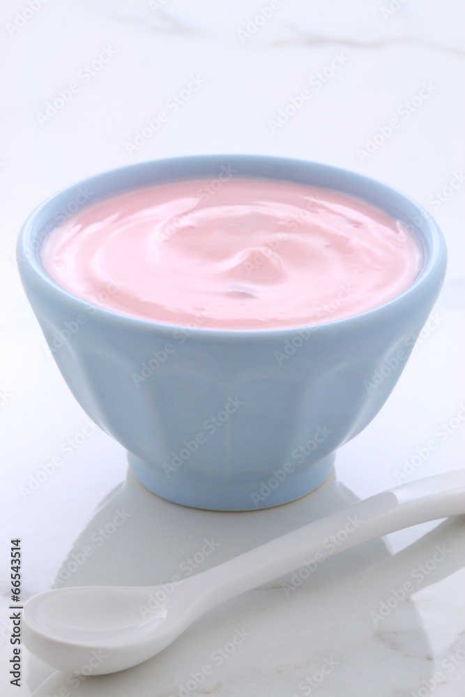 Berries french style yogurt Berries french style yogurt