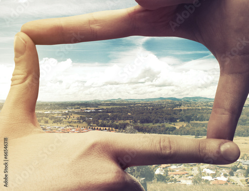 frame to field