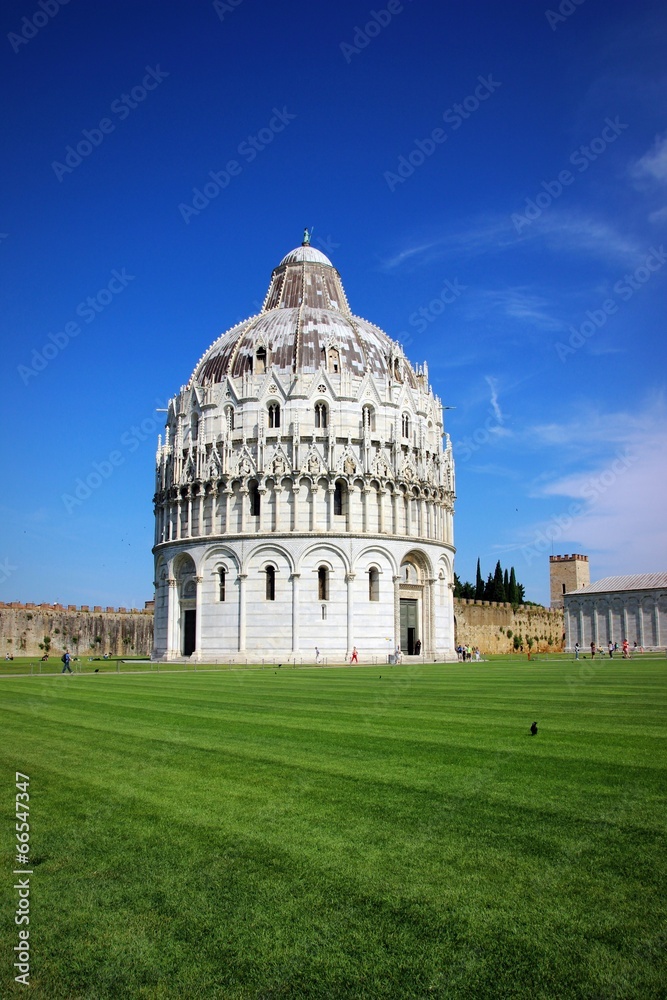 Baptisterium in Pisa