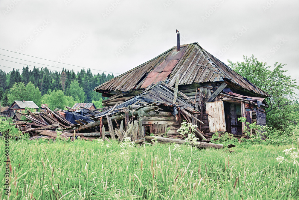 ruinous country house