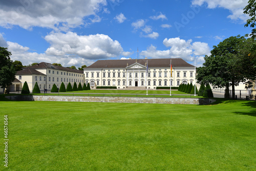 Schloss Bellevue, Bundespräsident, Amtssitz, Tiergarten, Berlin photo