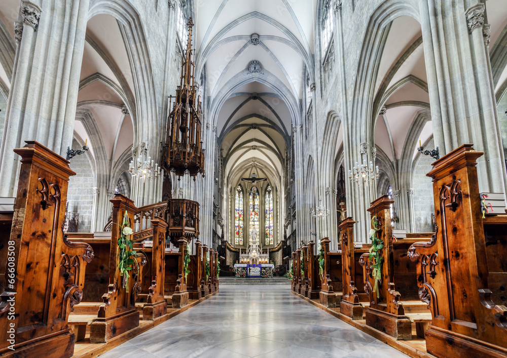 Obraz premium Majestic gothic cathedral interior.