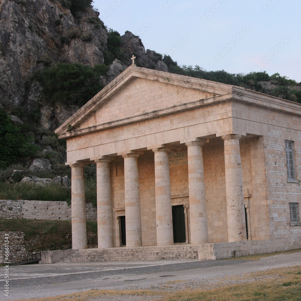 Naklejka premium Ancient Hellenic temple