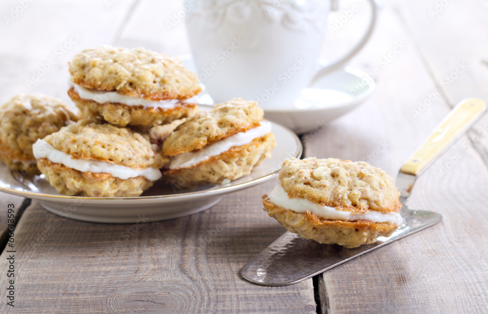 Oat sandwich cookies Oat sandwich cookies