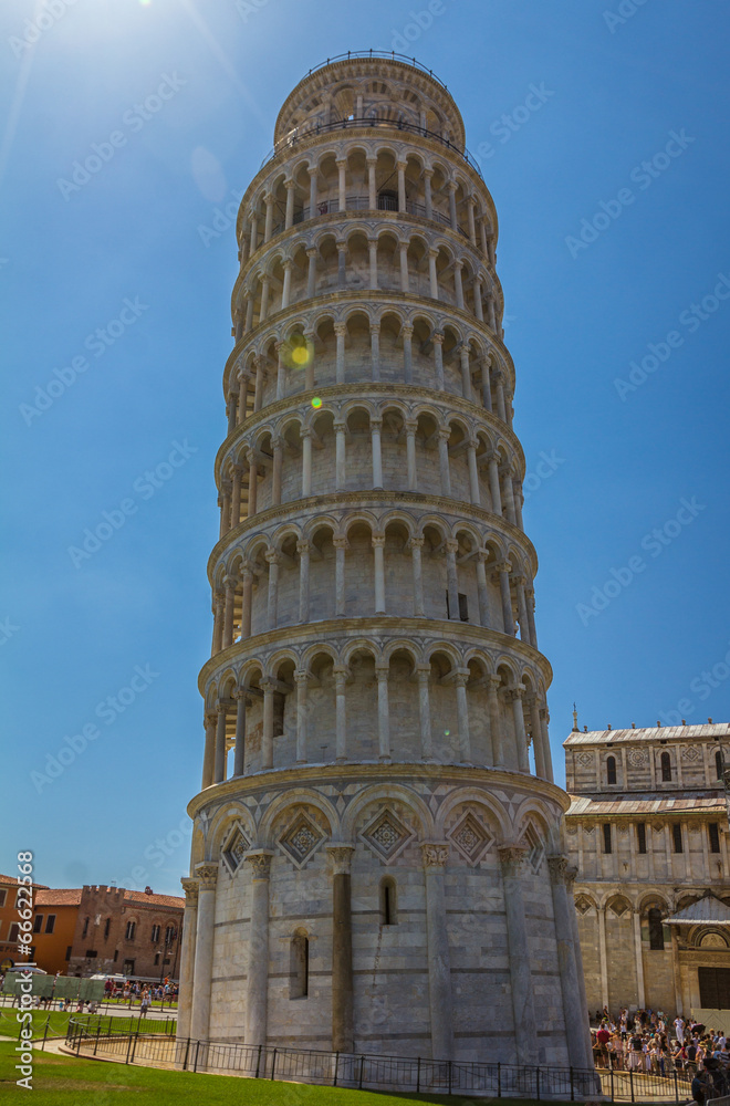 The leaning tower in Pisa Italy
