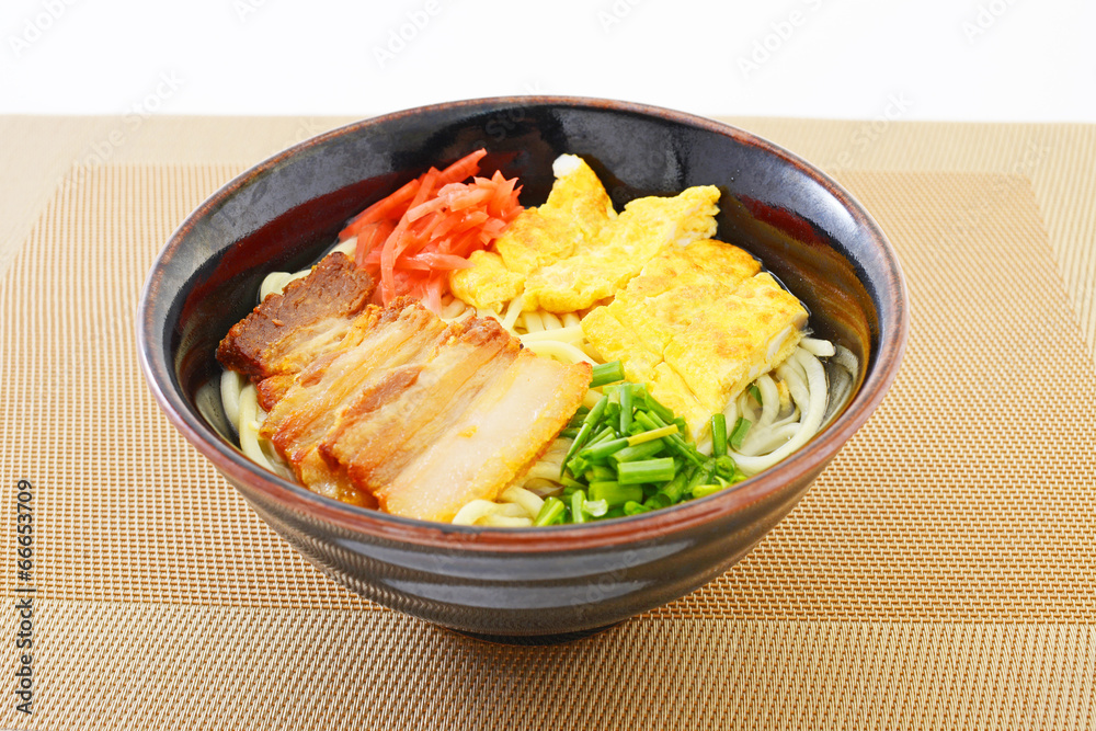 沖縄料理の沖縄そば 沖縄料理の沖縄そば