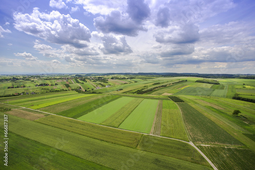 Obrazy krajobraz Polski  widok-z-lotu-ptaka-na-pola