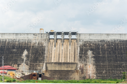 Wallpaper Mural Khundanprakanchon dam, Nakhon Nayok, Thailand Torontodigital.ca