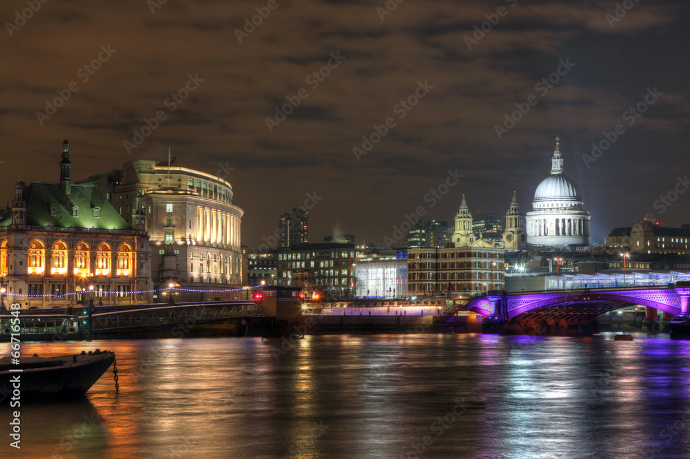 London River Thames Nightviews