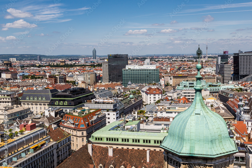 Fototapeta premium Panorama of Vienna from St. Stephen's Cathedral