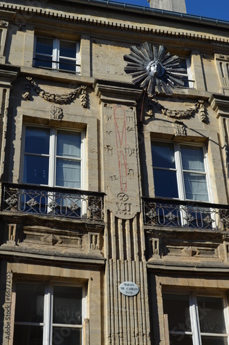 Cadran solaire du XVIII ème siècle (normandie)