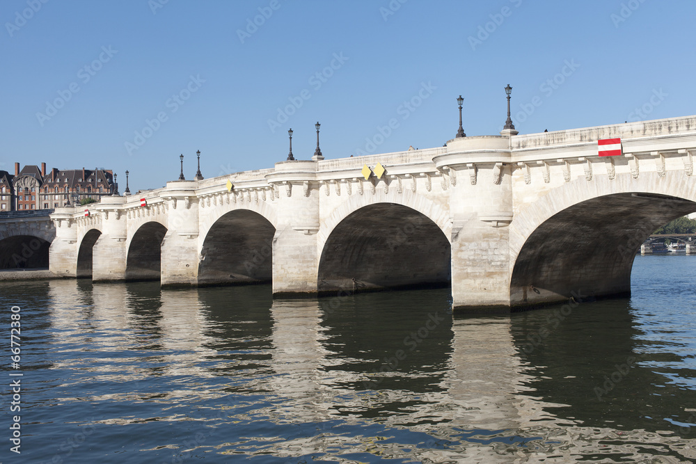 Pont Neuf, Paris.