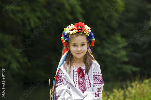 girl in ukrainian national costume