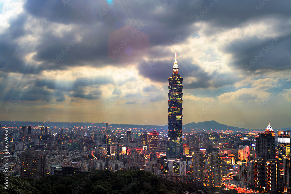 Fototapeta premium Nice view of Taipei City, Taiwan for adv or others purpose use