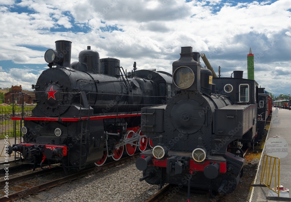 Naklejka premium Vintage steam powered railway train