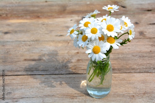 Blümchen in Glasvase