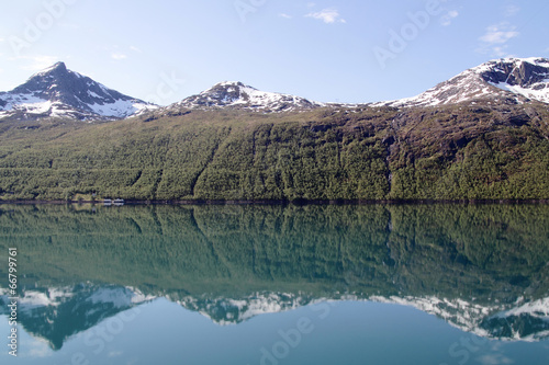 Holandsfjord and Svartisen