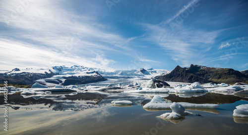 Jökulsárlón - Bucht mit Eisbergen