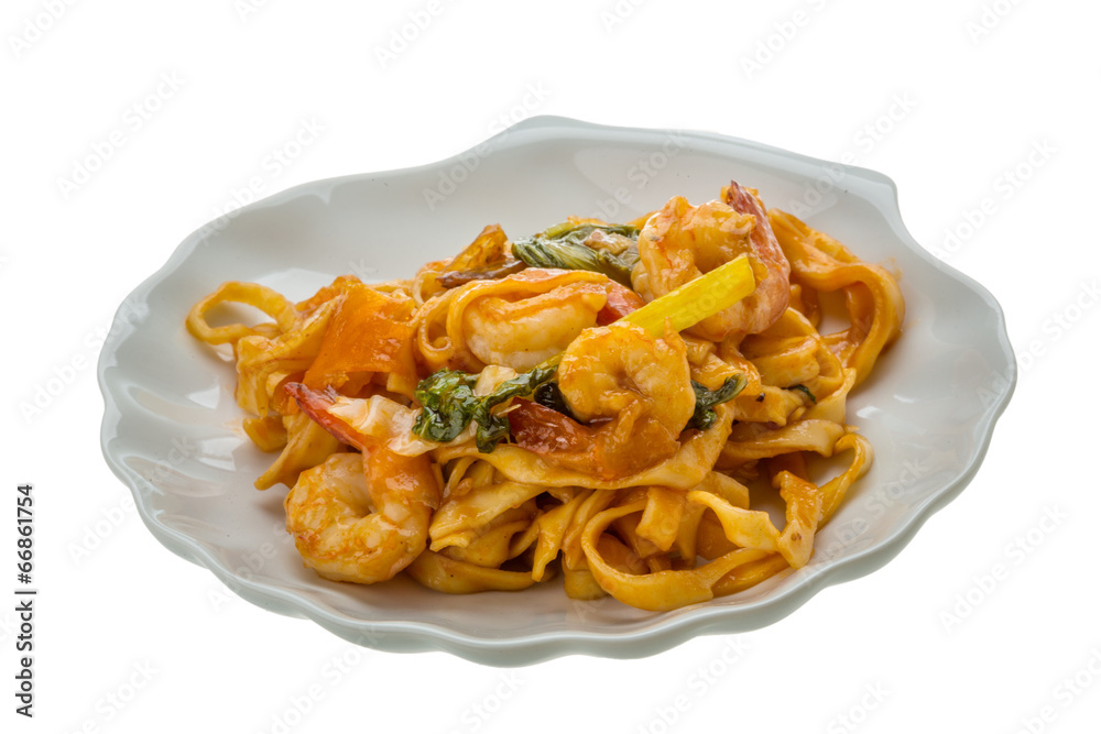 Fried noodles with shrimps