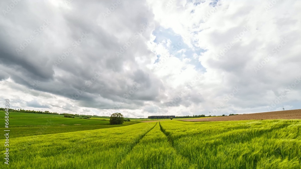 Cloudy Timelapse 4K Zoom Out