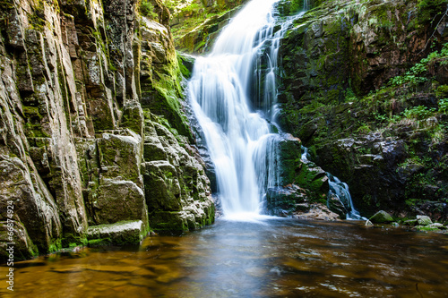 Fototapeta Naklejka Na Ścianę i Meble -  The Karkonosze National Park - Kamienczyk waterfall