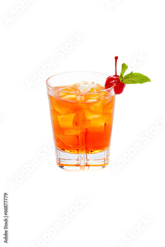Cold alcoholic cocktail