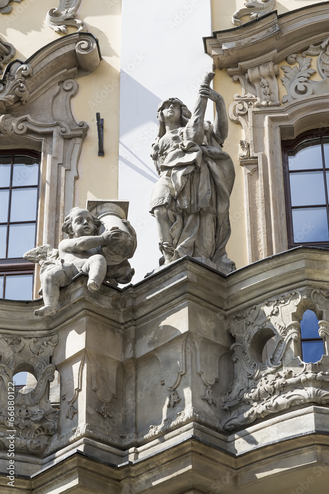 Sculptures on the facade of the University