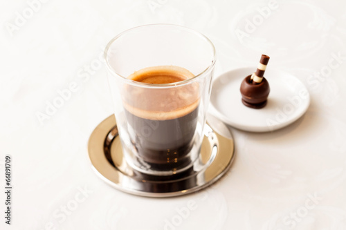 Fototapeta Naklejka Na Ścianę i Meble -  espresso with chocolate sweet