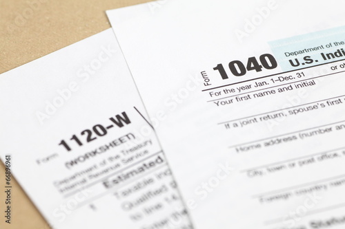 Financial business document US income tax form