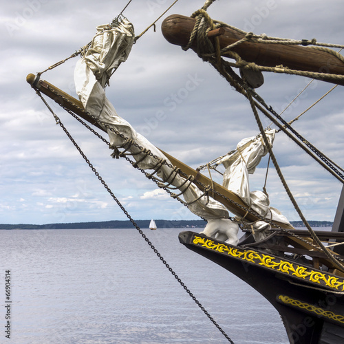 Bild auf Leinwand The bowsprits of sailing ships