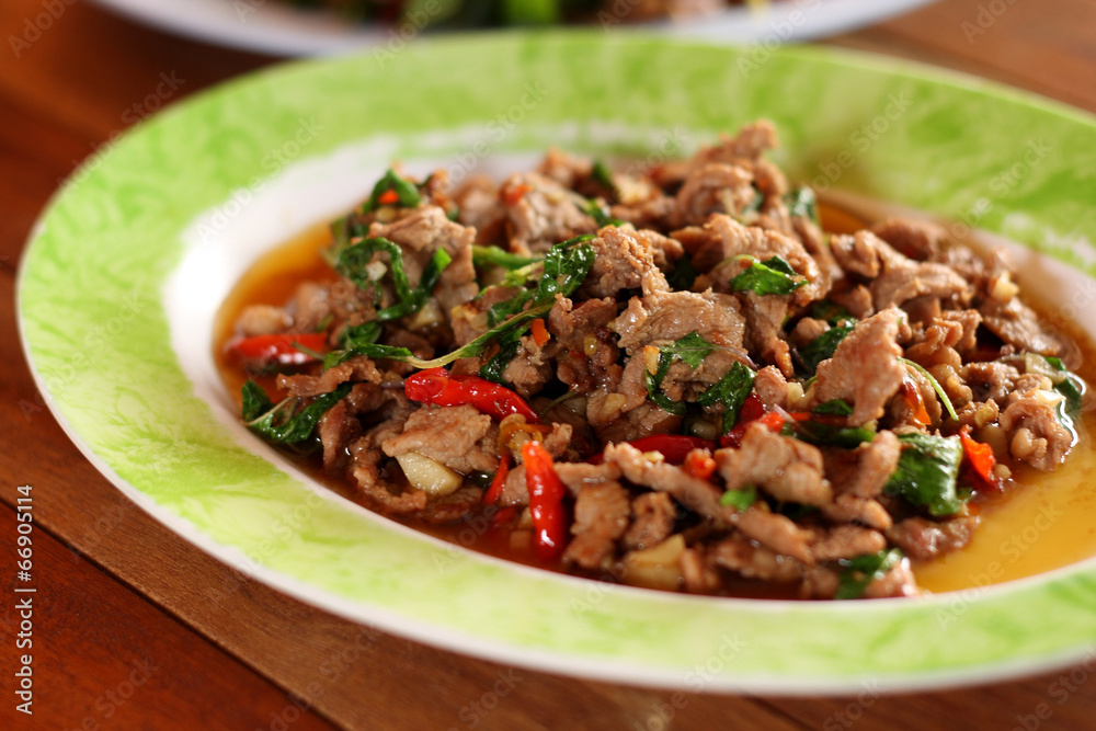 Thai basil stir-fried duck recipe