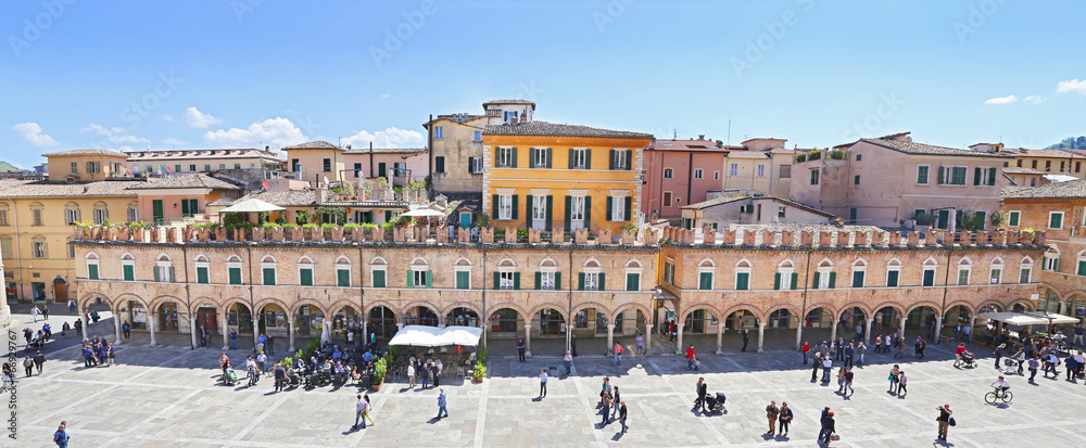 Ascoli Piceno - The main square, Piazza del Popolo