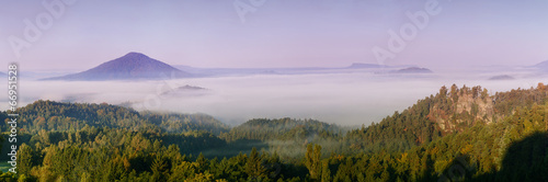 Fototapeta Naklejka Na Ścianę i Meble -  foggy dawn over the Bohemian Switzerland
