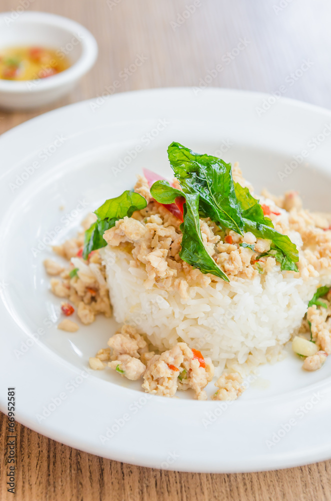 Spicy fried chicken with basil and rice Spicy fried chicken with basil and rice