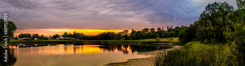 Fototapeta Naklejka Na Ścianę i Meble -  lake at sunset