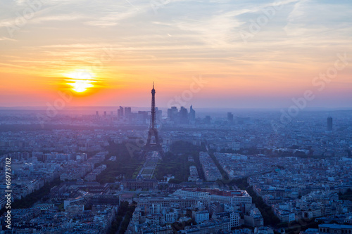 Eiffel Tower sunset © vichie81