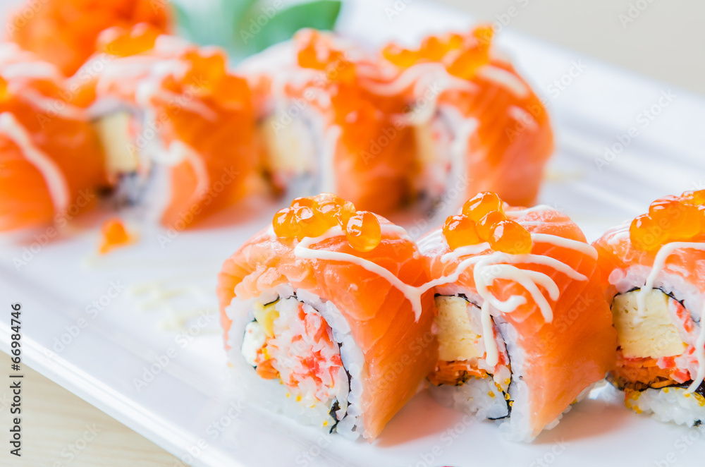 Salmon roll sushi Salmon roll sushi