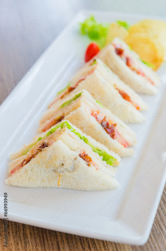 Club sandwiches