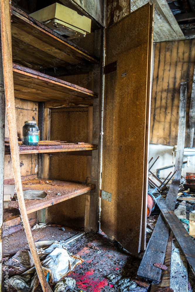 Obraz premium Nostalgie Holzschrank