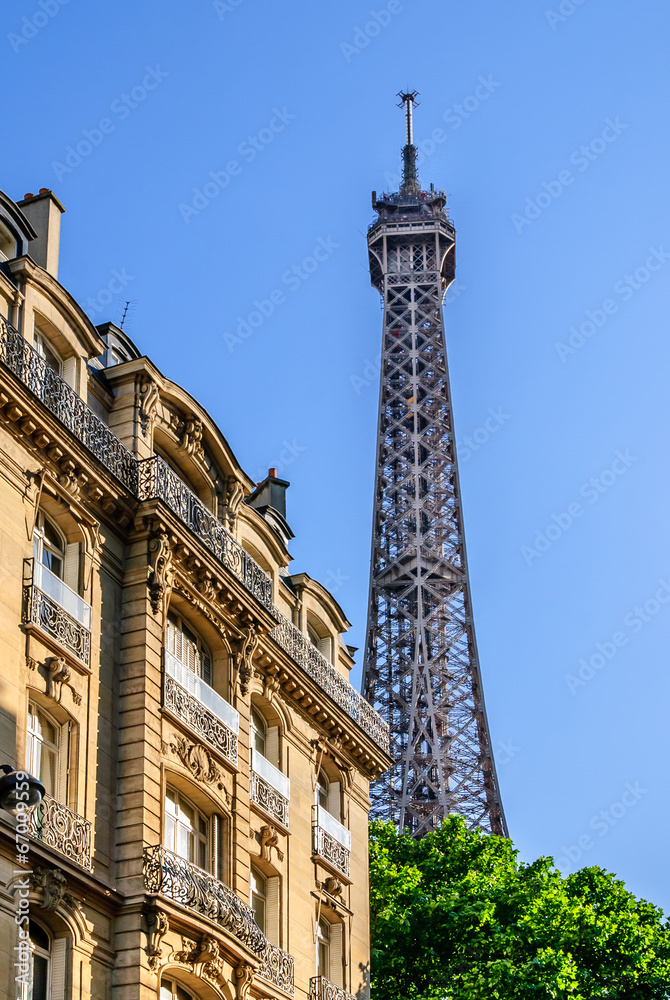 Tour Eiffel dans la ville