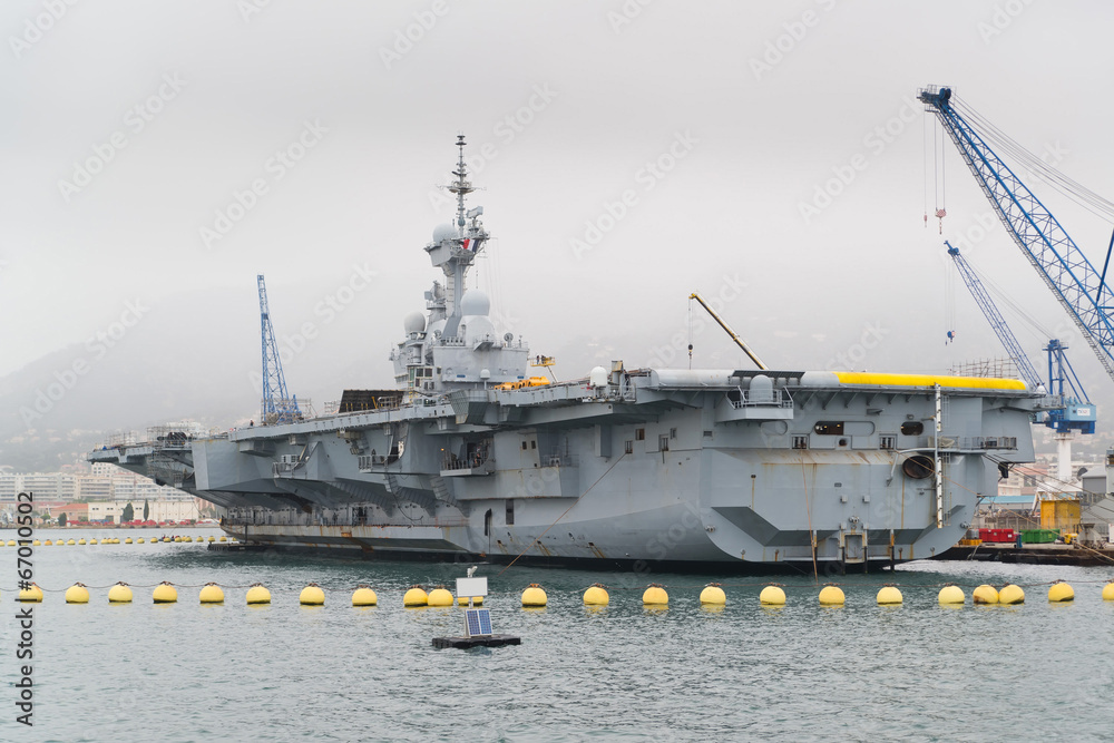 French military nuclear carrier